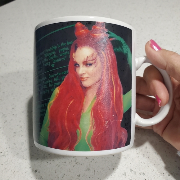 Rare Poison Ivy Mug 1997 "Garden Variety Girl" Uma Thurmond Warner Bros. Batman - Picture 1 of 9